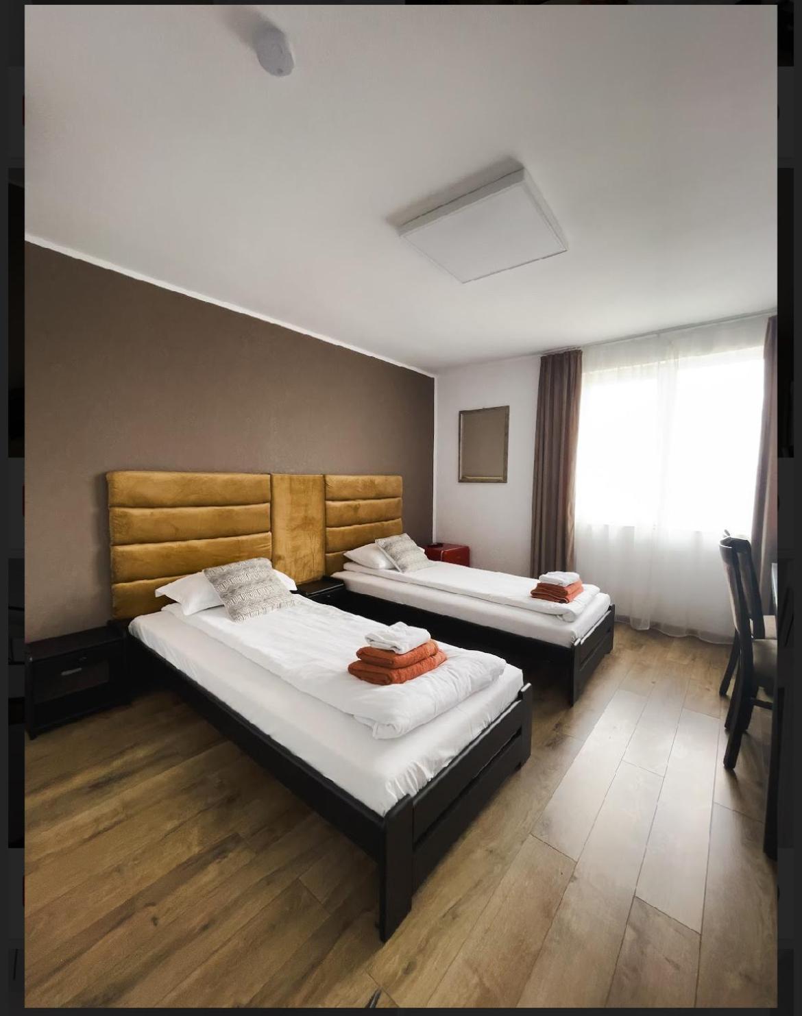 Myda Hotel Apahida Екстериор снимка