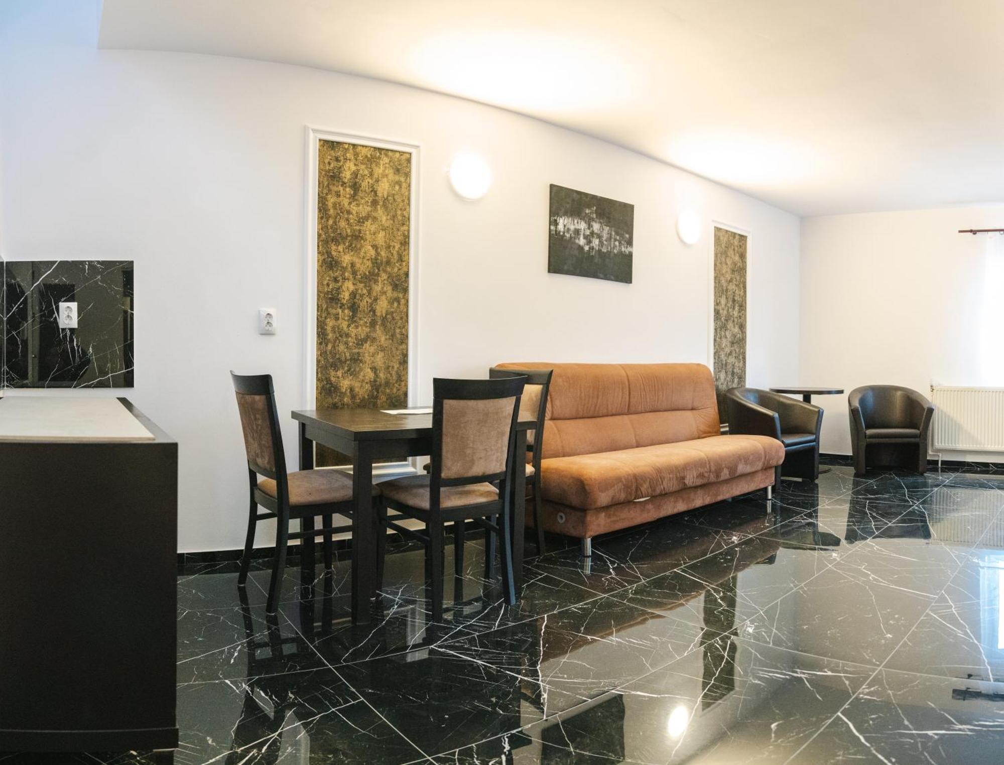 Myda Hotel Apahida Екстериор снимка