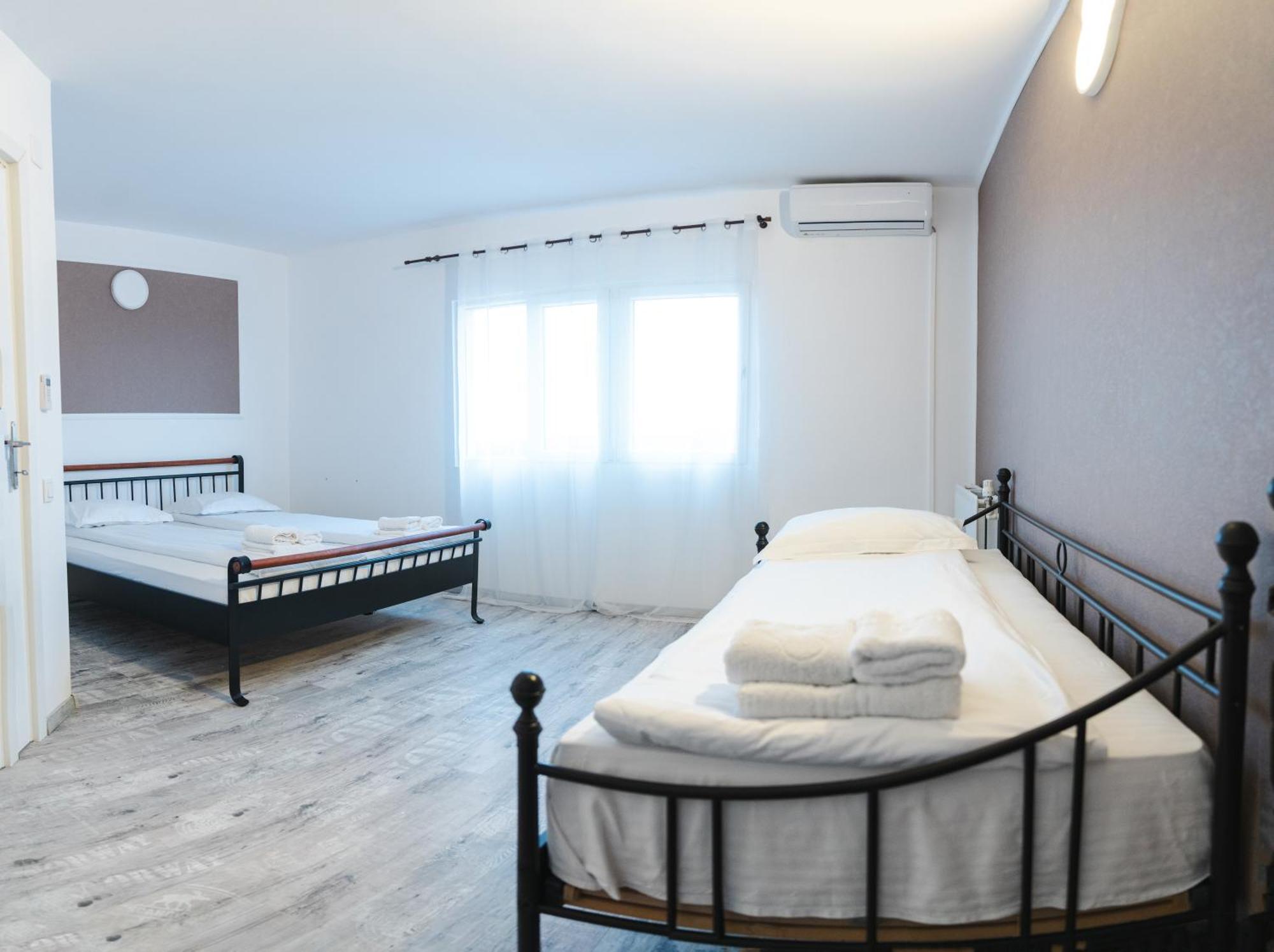 Myda Hotel Apahida Екстериор снимка