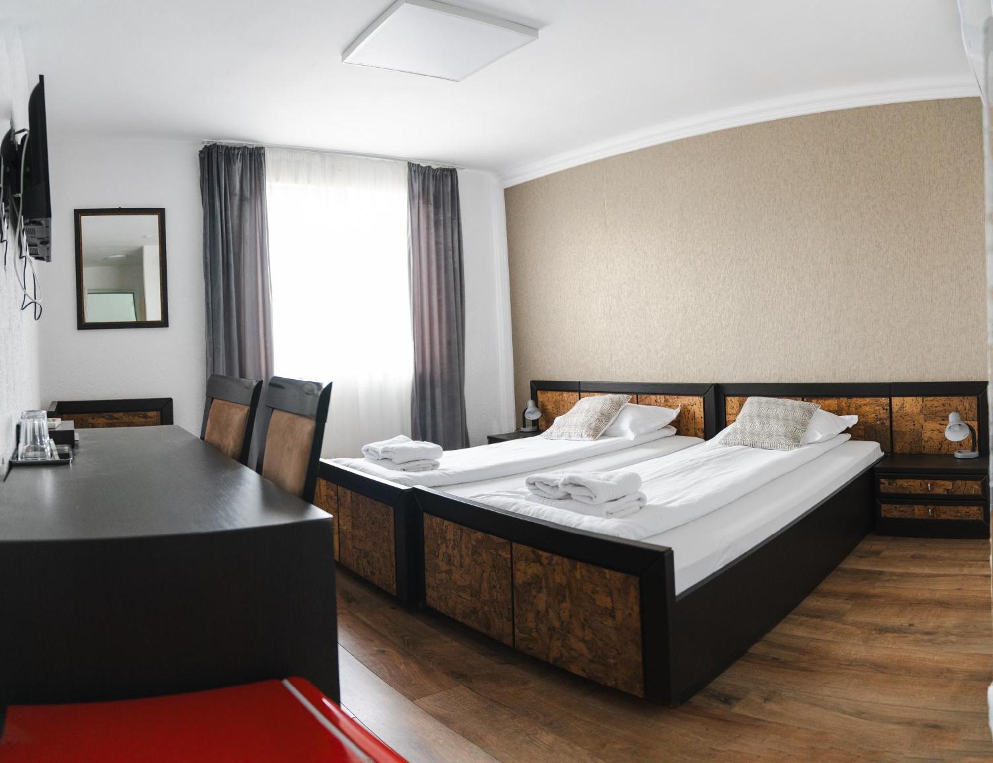 Myda Hotel Apahida Екстериор снимка