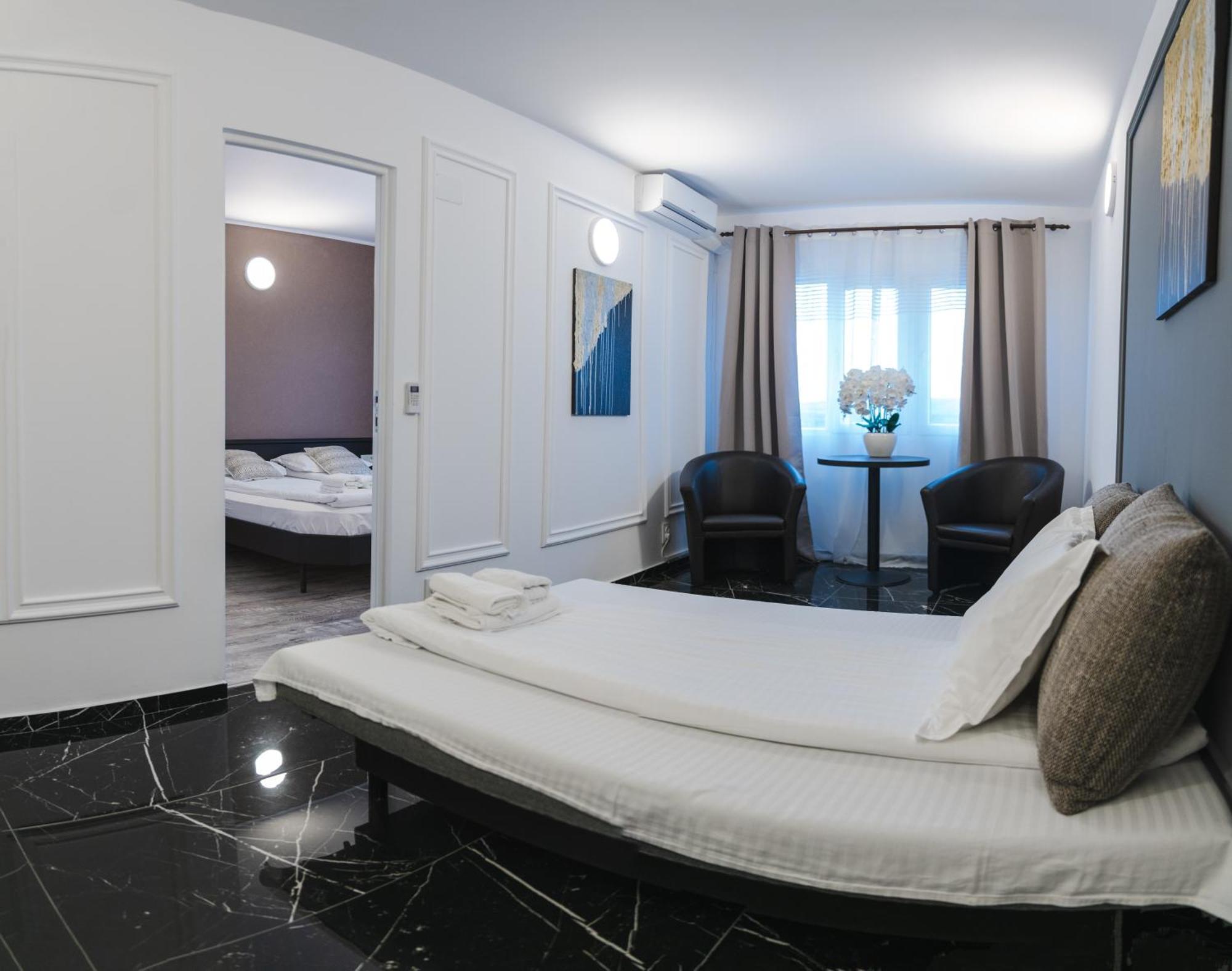 Myda Hotel Apahida Екстериор снимка