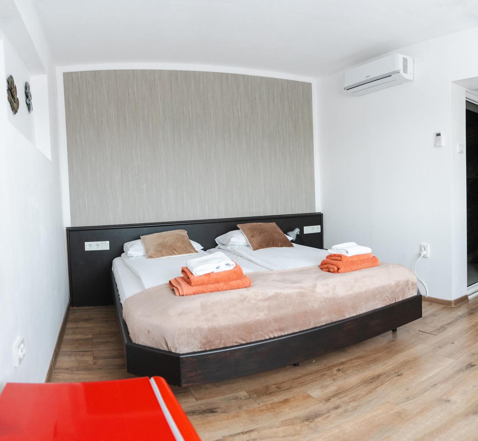 Myda Hotel Apahida Екстериор снимка